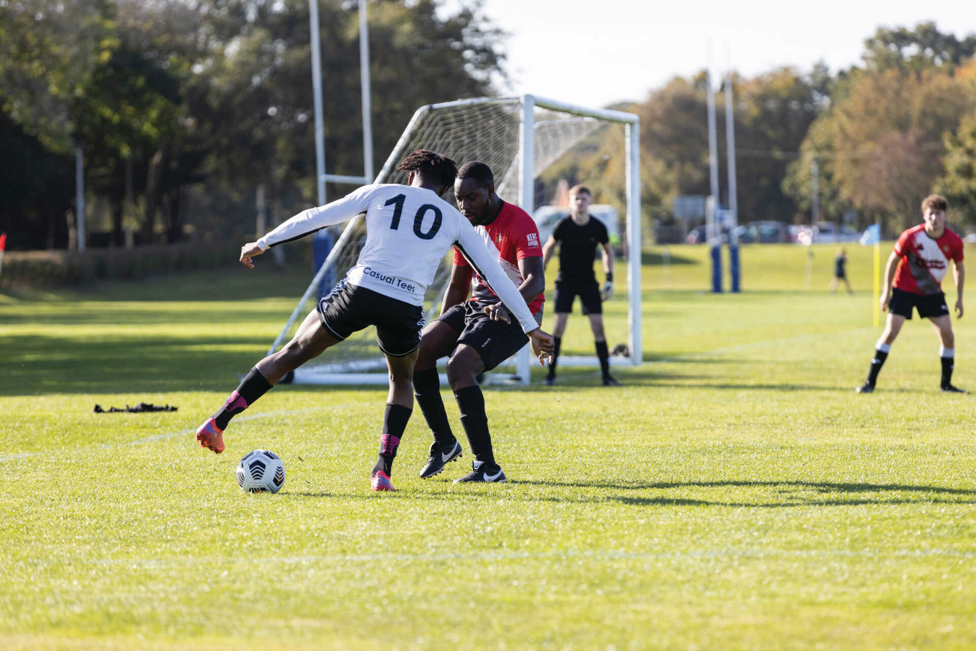 尤其是当低 尤其是当低